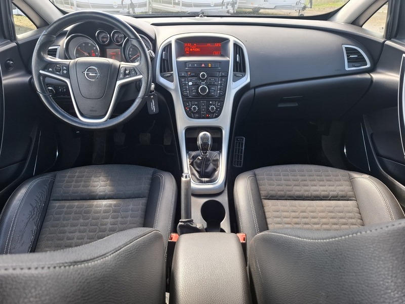 Opel Astra vaihtoauto