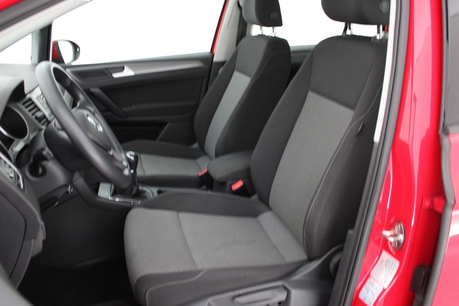 Volkswagen Golf Sportsvan vaihtoauto