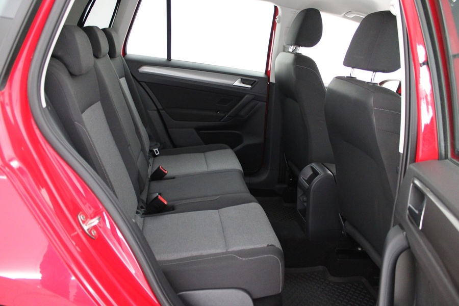 Volkswagen Golf Sportsvan vaihtoauto