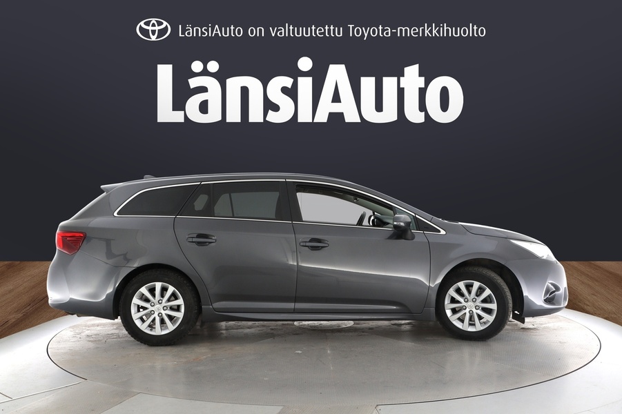 Toyota Avensis vaihtoauto