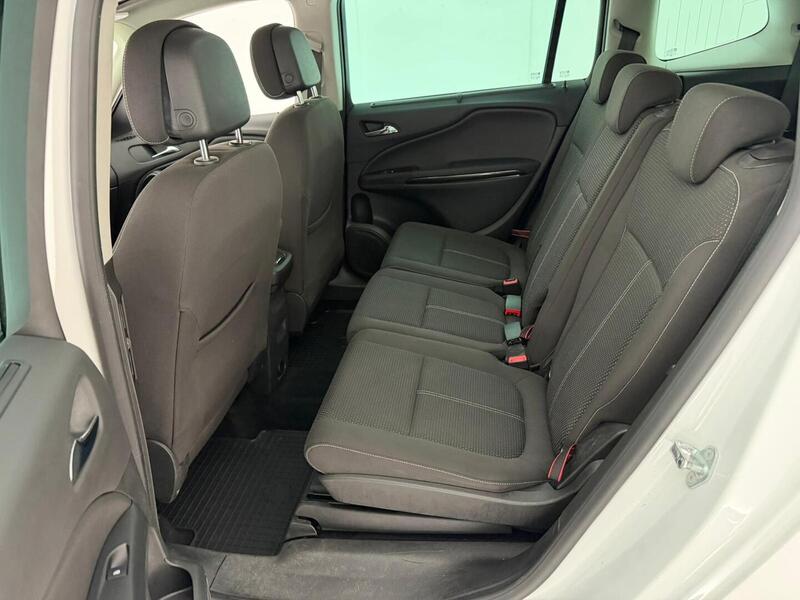 Opel Zafira vaihtoauto