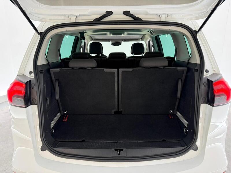 Opel Zafira vaihtoauto