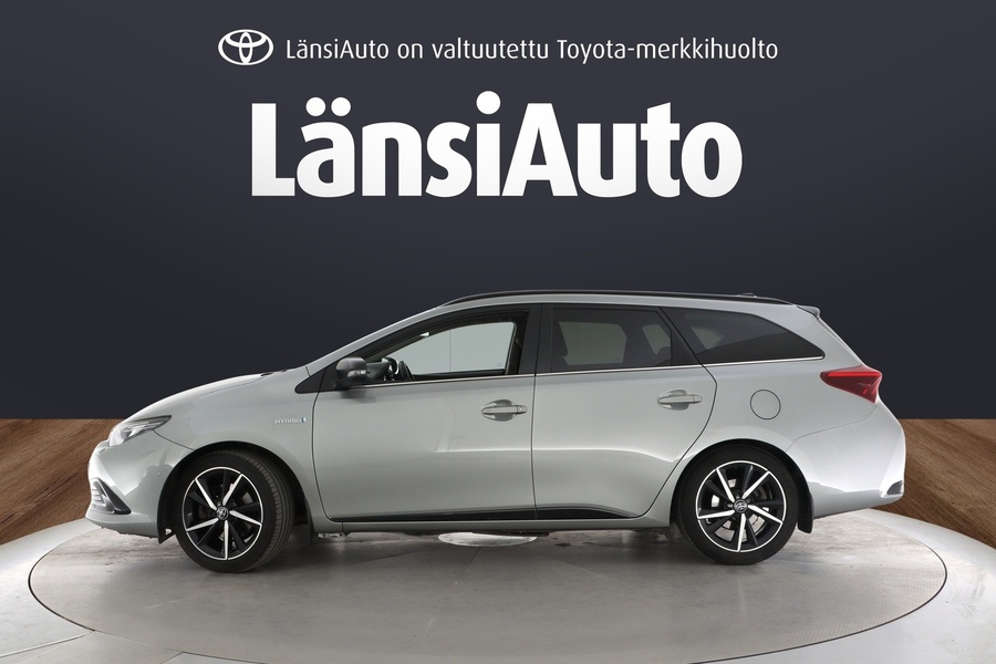 Toyota Auris vaihtoauto