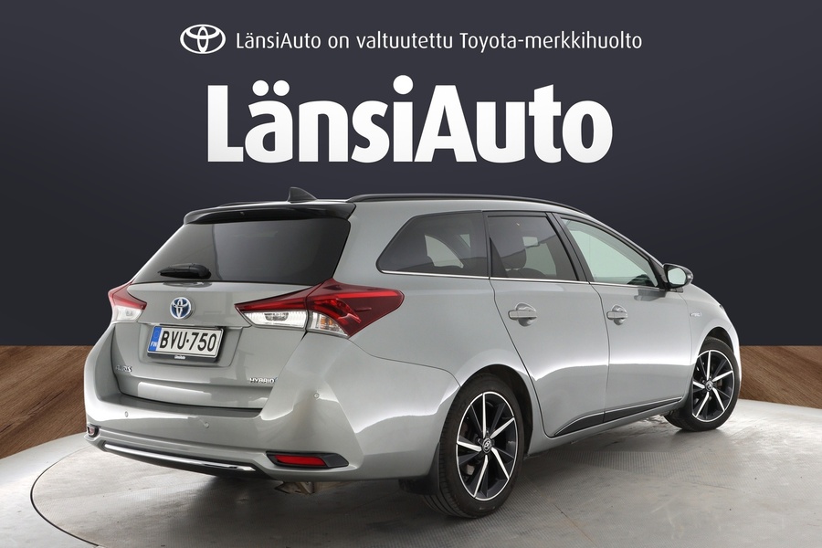 Toyota Auris vaihtoauto