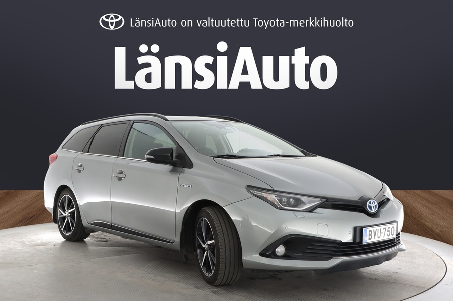 Toyota Auris vaihtoauto