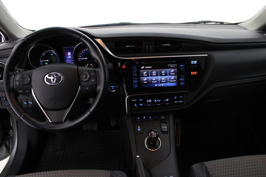 Toyota Auris vaihtoauto