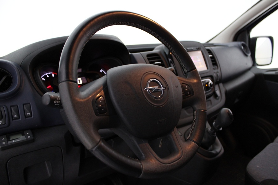 Opel Vivaro vaihtoauto