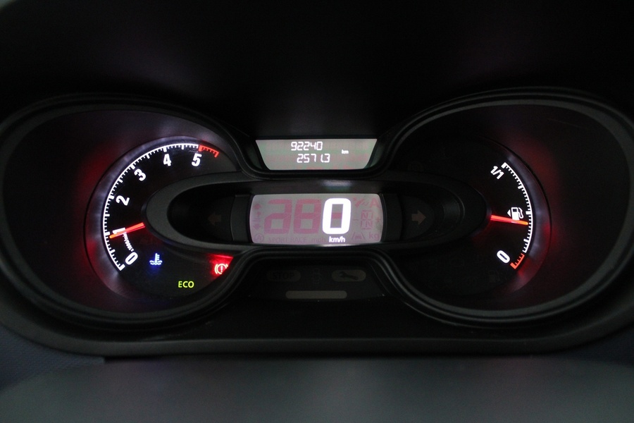 Opel Vivaro vaihtoauto