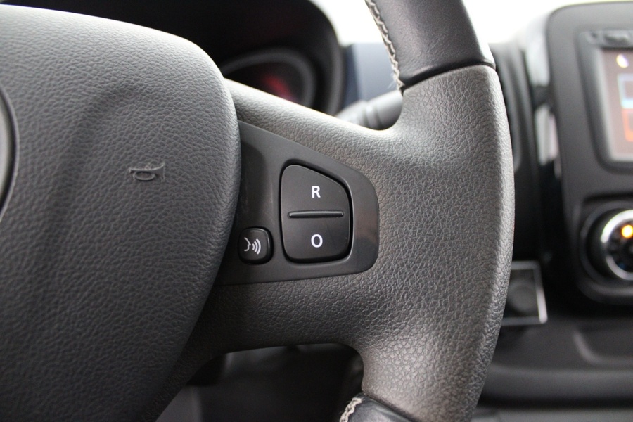 Opel Vivaro vaihtoauto