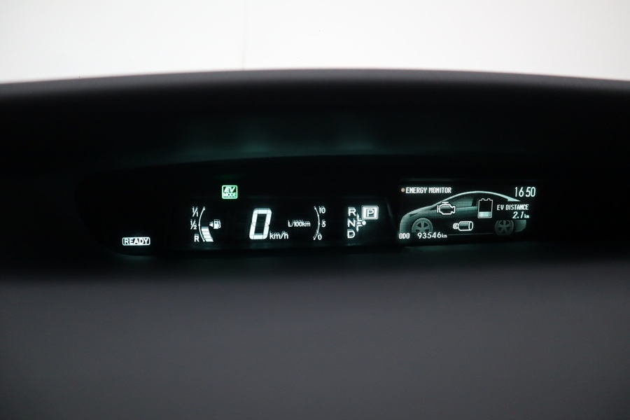 Toyota Prius PHEV vaihtoauto