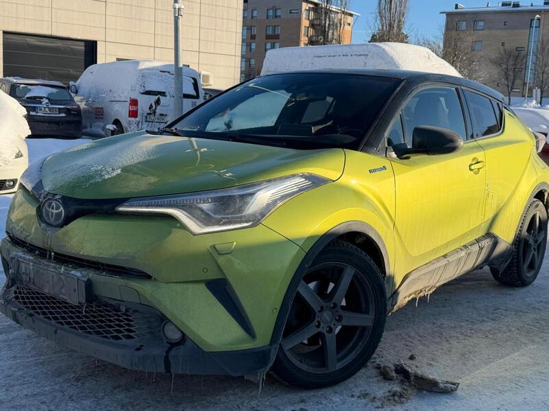 Toyota C-HR vaihtoauto