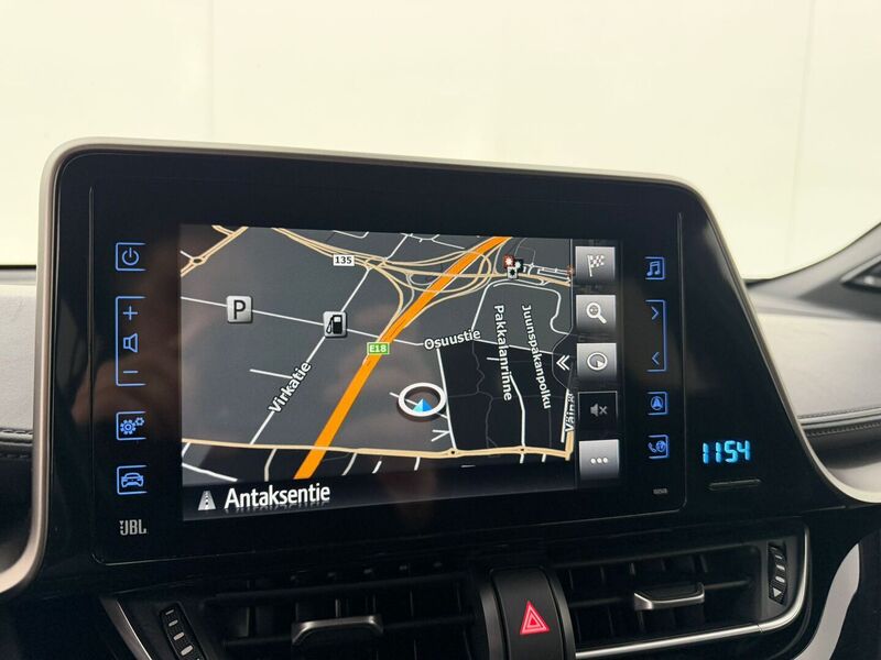 Toyota C-HR vaihtoauto