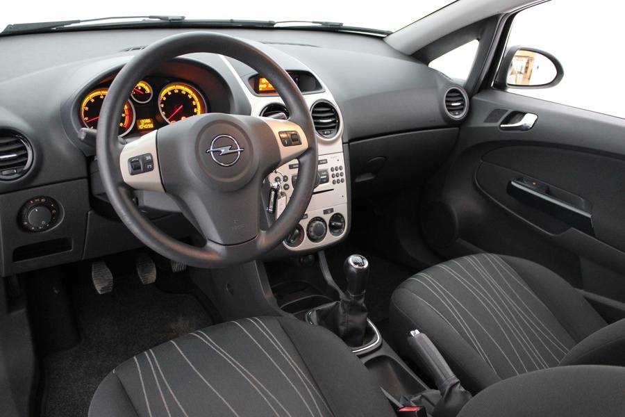 Opel Corsa vaihtoauto