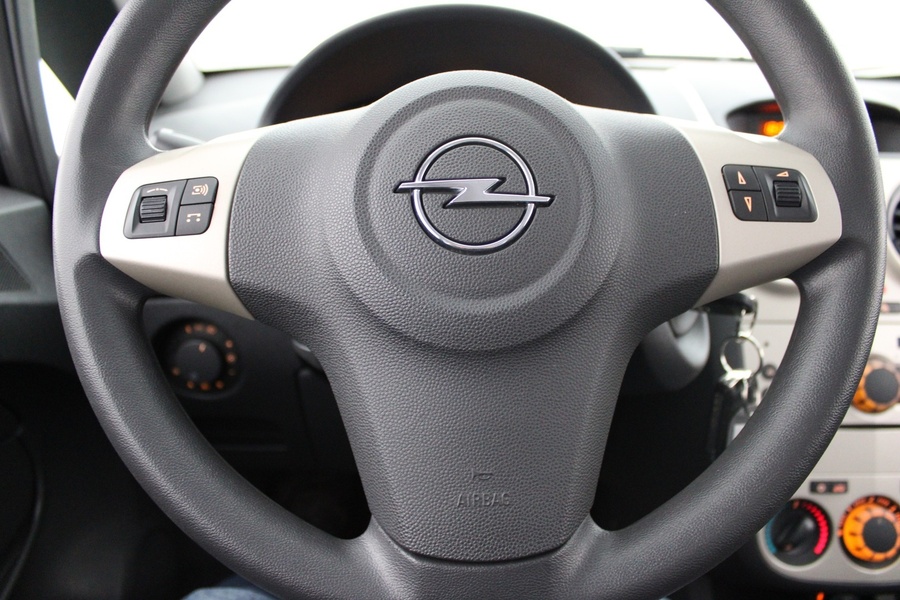 Opel Corsa vaihtoauto