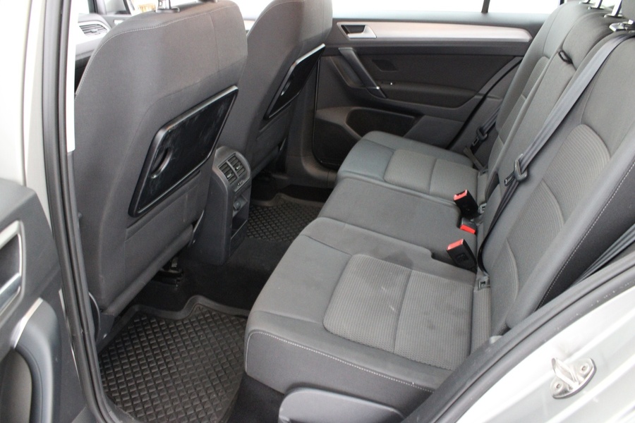 Volkswagen Golf Sportsvan vaihtoauto