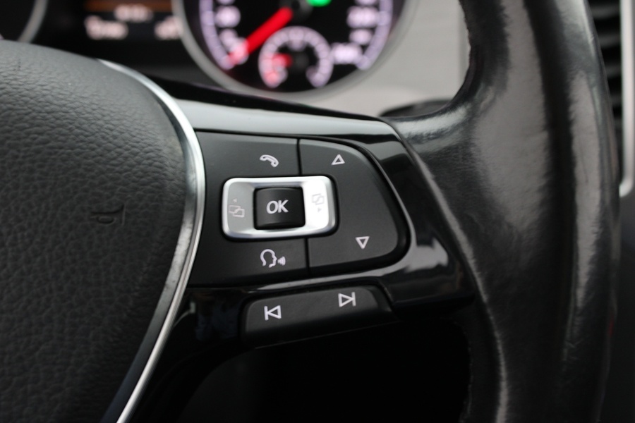 Volkswagen Golf Sportsvan vaihtoauto