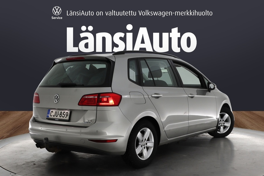 Volkswagen Golf Sportsvan vaihtoauto