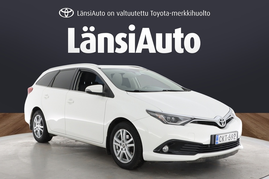 Toyota Auris vaihtoauto