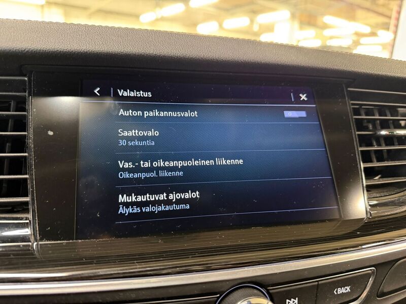 Opel Insignia vaihtoauto