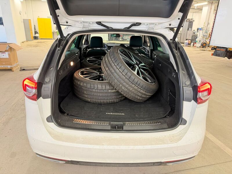 Opel Insignia vaihtoauto