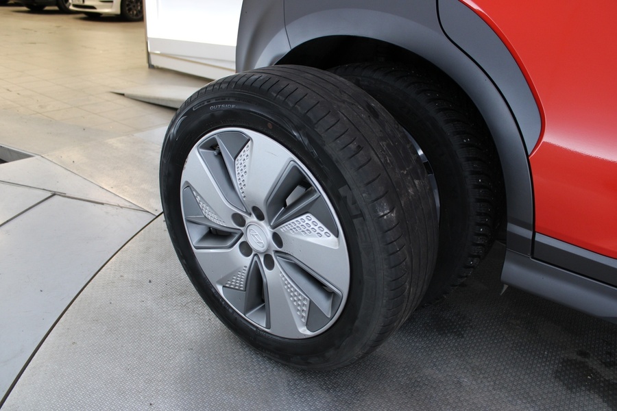 Hyundai Kona vaihtoauto