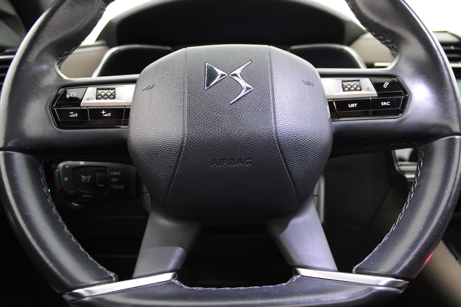 DS 7 Crossback vaihtoauto