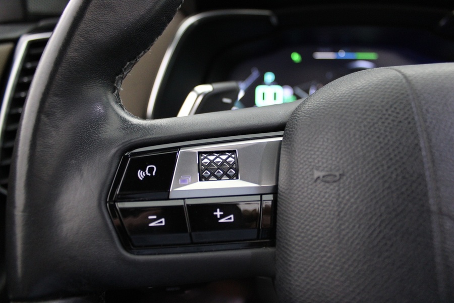 DS 7 Crossback vaihtoauto