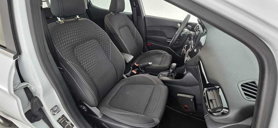 Ford Fiesta vaihtoauto