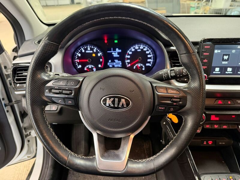 Kia Stonic vaihtoauto