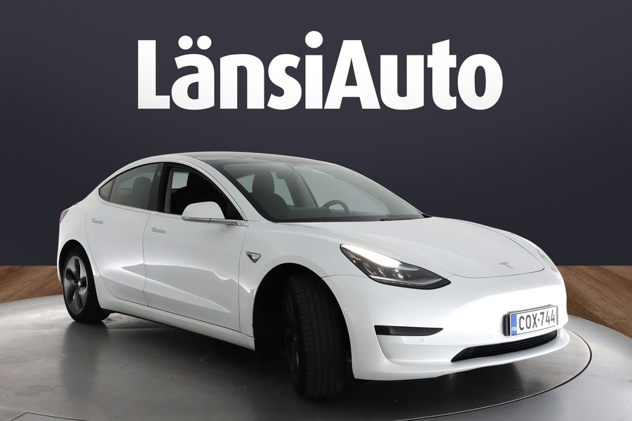 Tesla Model 3 vaihtoauto