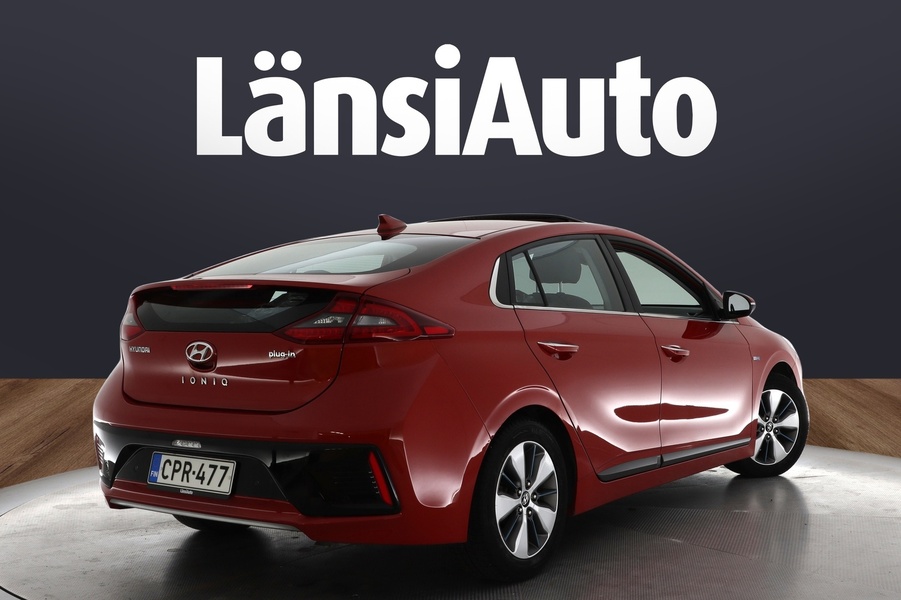 Hyundai IONIQ plug-in vaihtoauto