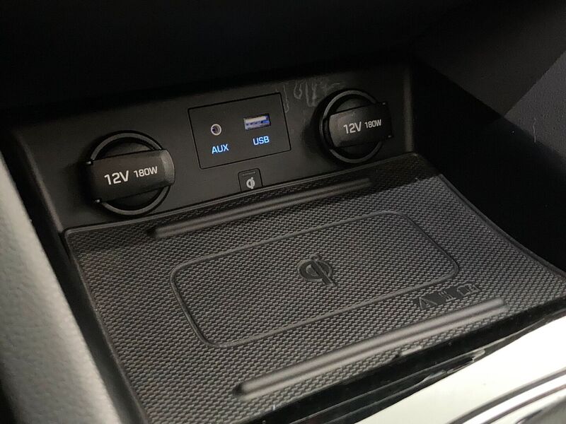 Hyundai IONIQ plug-in vaihtoauto