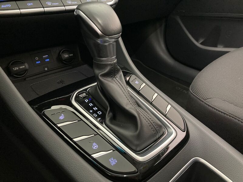 Hyundai IONIQ plug-in vaihtoauto