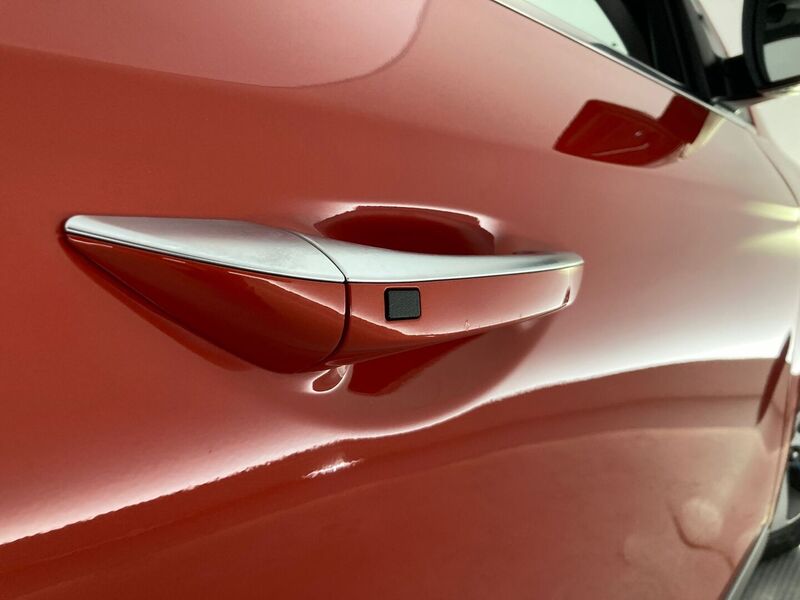 Hyundai IONIQ plug-in vaihtoauto