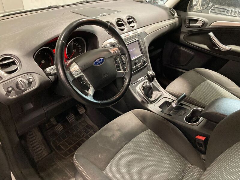 Ford Galaxy vaihtoauto