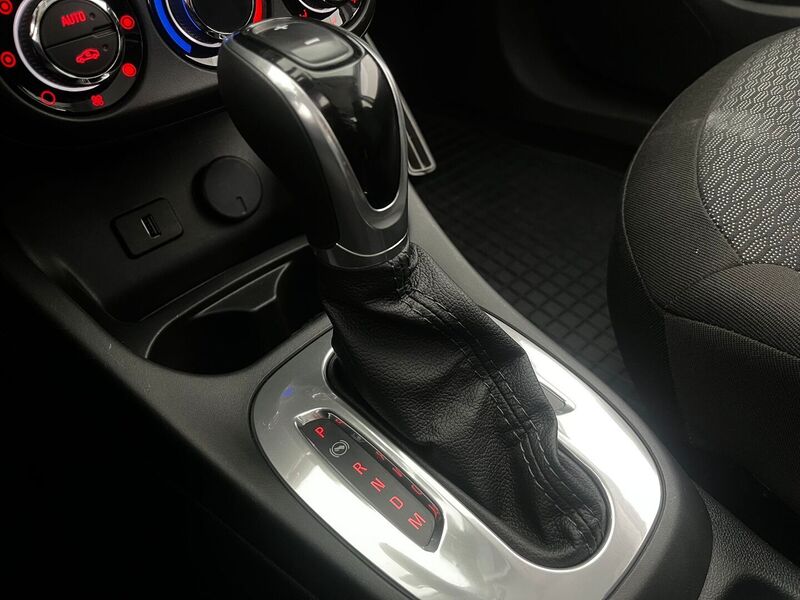 Opel Corsa vaihtoauto