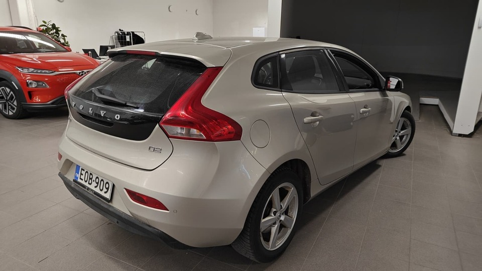 Volvo V40 vaihtoauto
