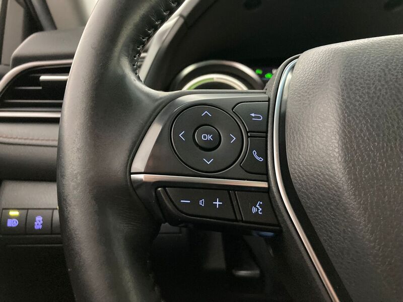 Toyota Camry vaihtoauto