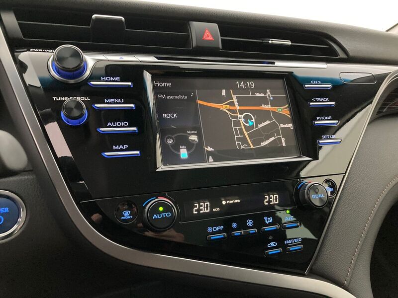 Toyota Camry vaihtoauto