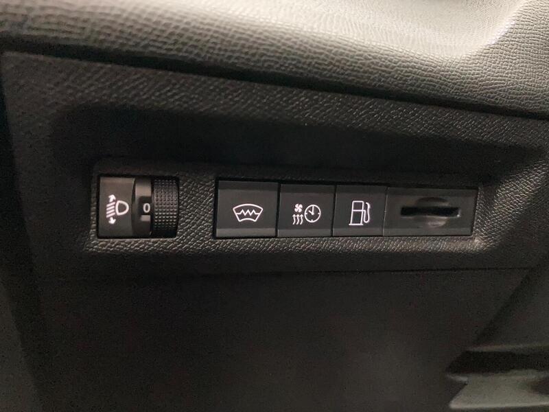 Peugeot 308 vaihtoauto