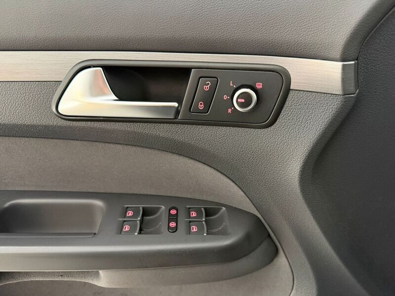 Volkswagen Touran vaihtoauto