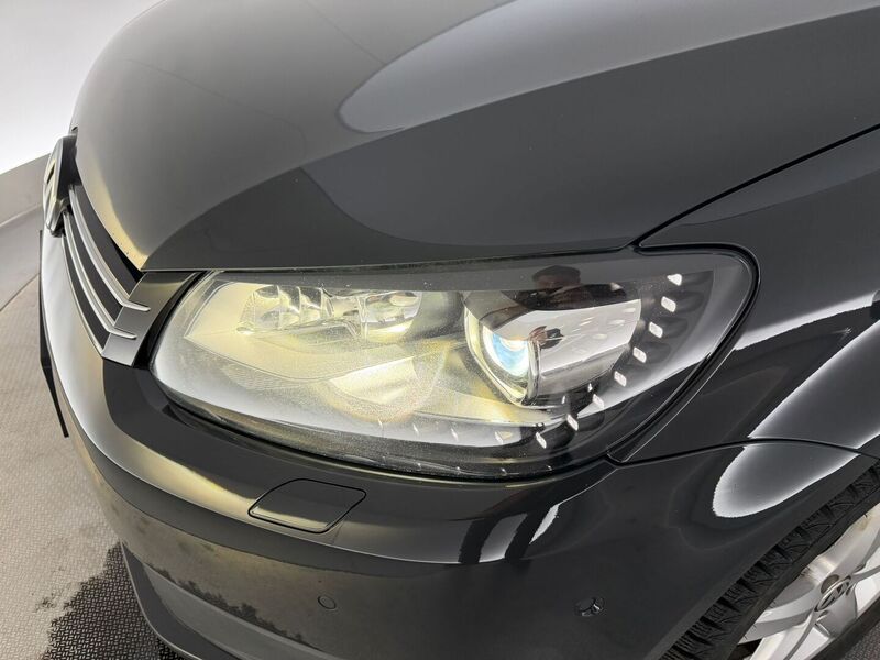 Volkswagen Touran vaihtoauto