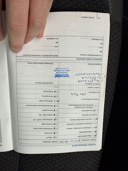 Volkswagen Touran vaihtoauto