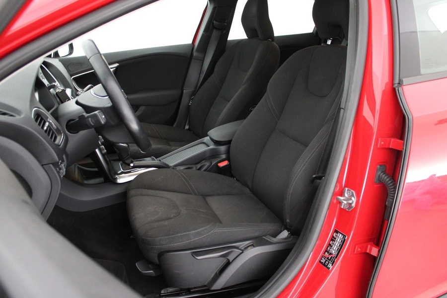 Volvo V40 Cross Country vaihtoauto