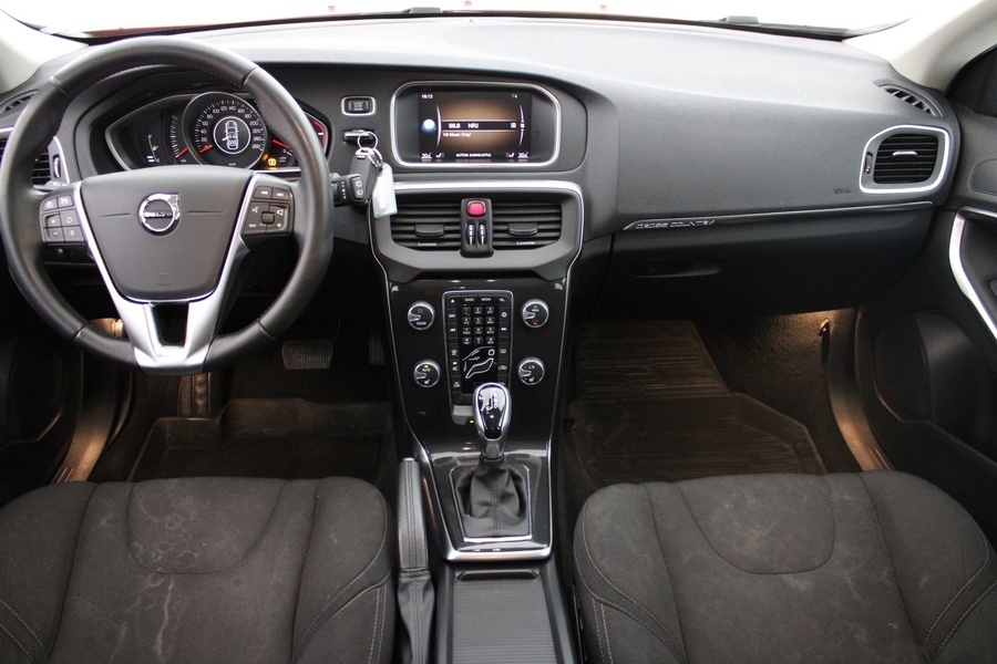 Volvo V40 Cross Country vaihtoauto