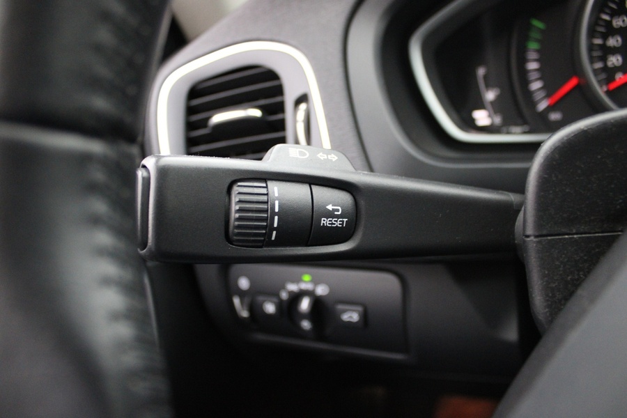 Volvo V40 Cross Country vaihtoauto