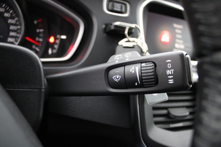 Volvo V40 Cross Country vaihtoauto