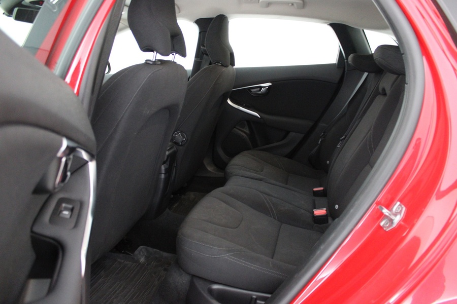 Volvo V40 Cross Country vaihtoauto