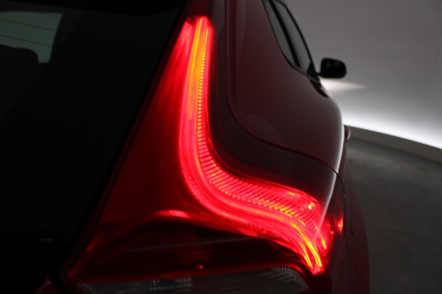 Volvo V40 Cross Country vaihtoauto