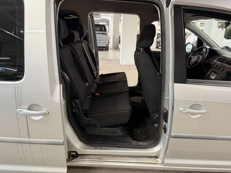 Volkswagen Caddy Maxi vaihtoauto